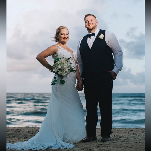 Meet your Posher, Courtney - Picture 2 of 10